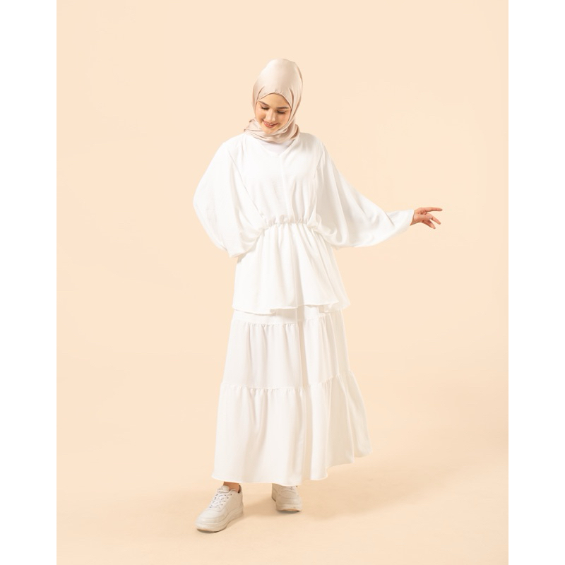 MONICA set putih | atasan rok jumbo batwing