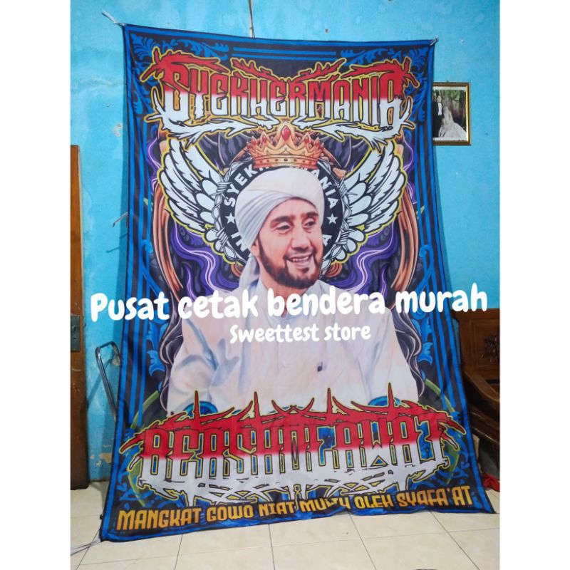 1 HARI JADI BUKTIKAN BENDERA SYEKHERMANIA 200X300 REALPICT SESUAI GAMBAR