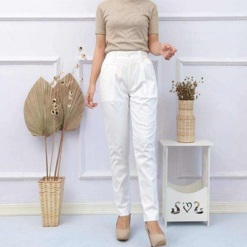 Celana Bagy Pants Wanita Katun Twill Premium  Pinggang Karet bagian belakang kancing di bagian depan