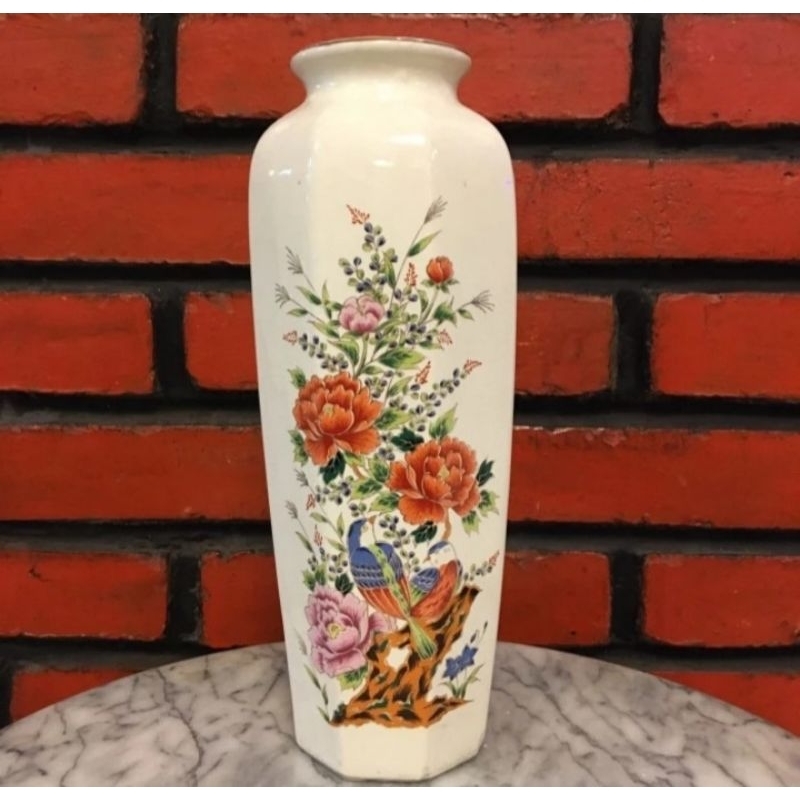 Guci vas keramik retak seribu pajangan antik