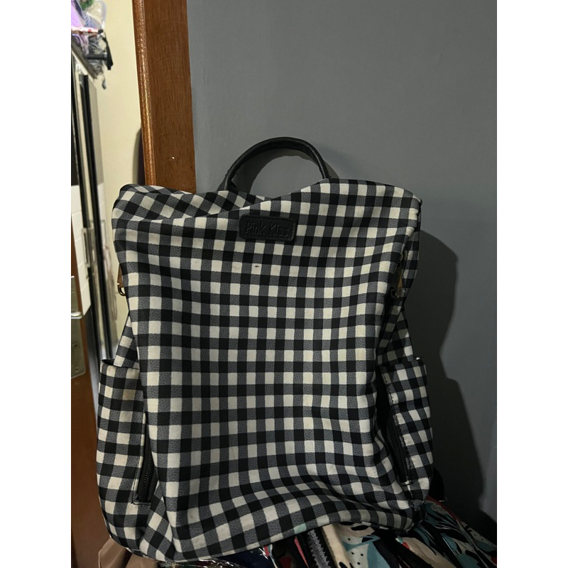 Preloved Tas Ransel Pink Kiss