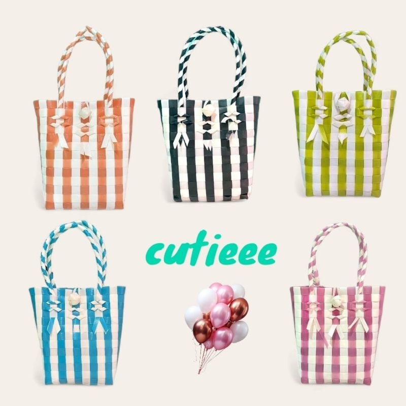 

Tas ultah anyaman plastik candy birthday lebaran hampers