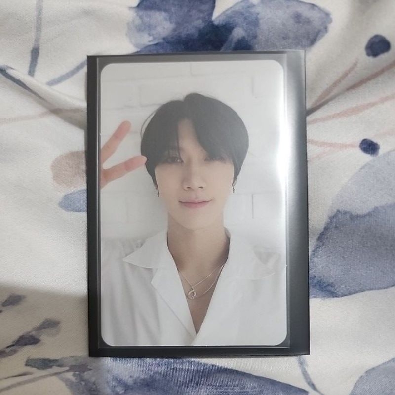 Ten Photocard Holiday Photobook WayV