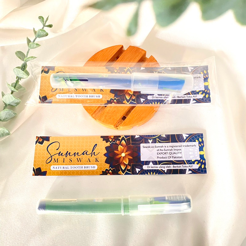 

Sunnah Miswak Al-Alif Natural tooth brush Siwak plus Holder