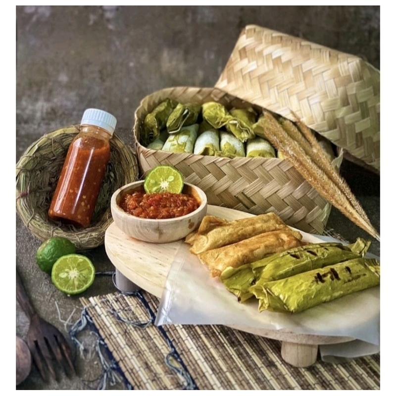 

otak2 makasar isi 10 pcs 100℅Asli ikan tenggiri resep terbaik sejak 1974 dengan sambel terasi