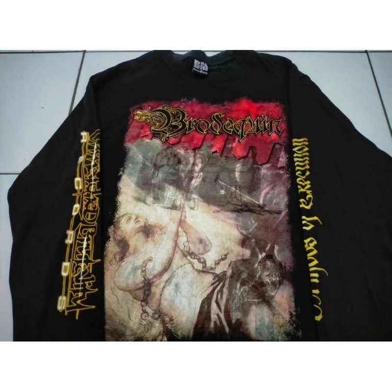 Longsleeve Brodequin - methods of execation