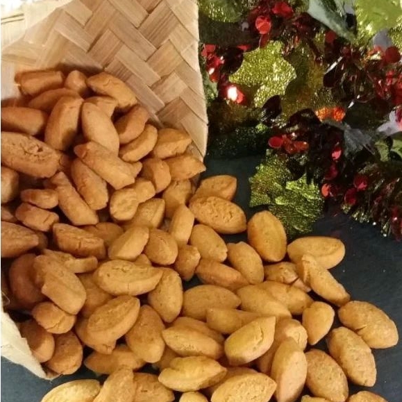 BIJI KETAPANG PREMIUM (COD)/BIJI KETAPANG BETAWI ASLI (Homemade,renyah,wangi sangrai kelapa)