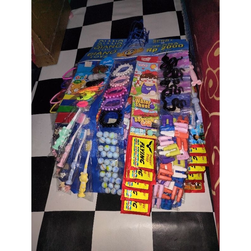 Mainan Renteng serba 2000