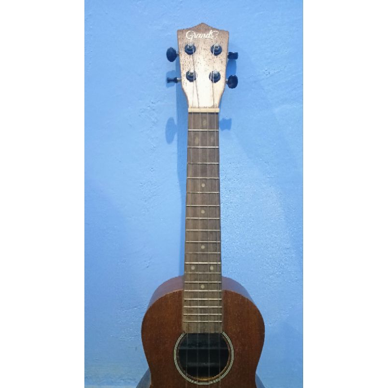 PRELOVED UKULELE GRANDE