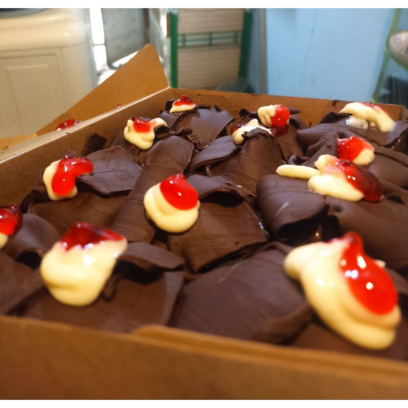 

donat black forest&choco crunchy