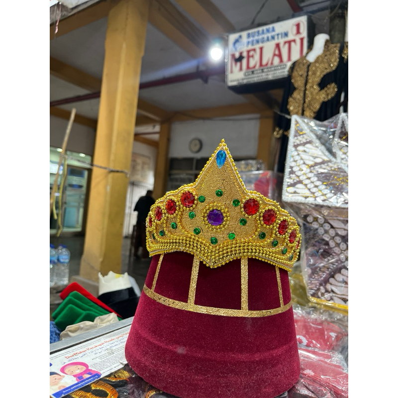 topi tari | topi adat | topi kepala | hiasan kepala | hiasan tari | akaesori kepala tari | topi pena