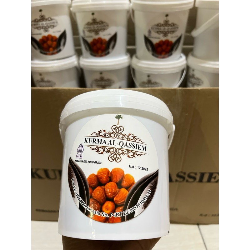 

KURMA AL QASSIM /kurma kering/premium/manis/lembut