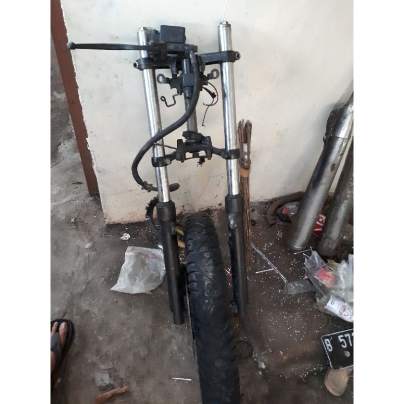 shock depan cbr 150