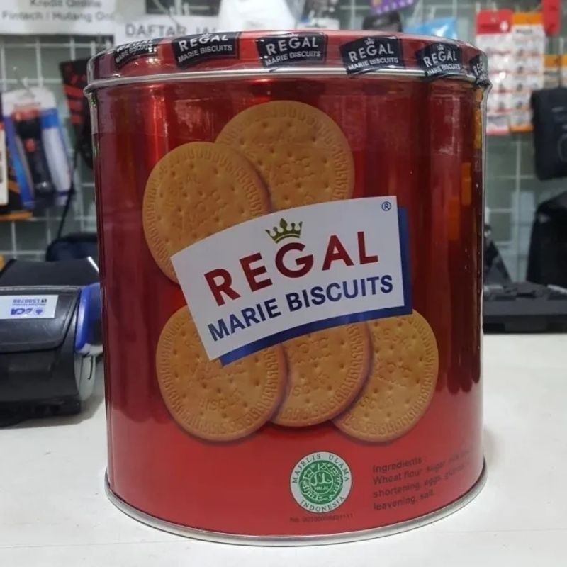 biskuit kaleng Regal marie