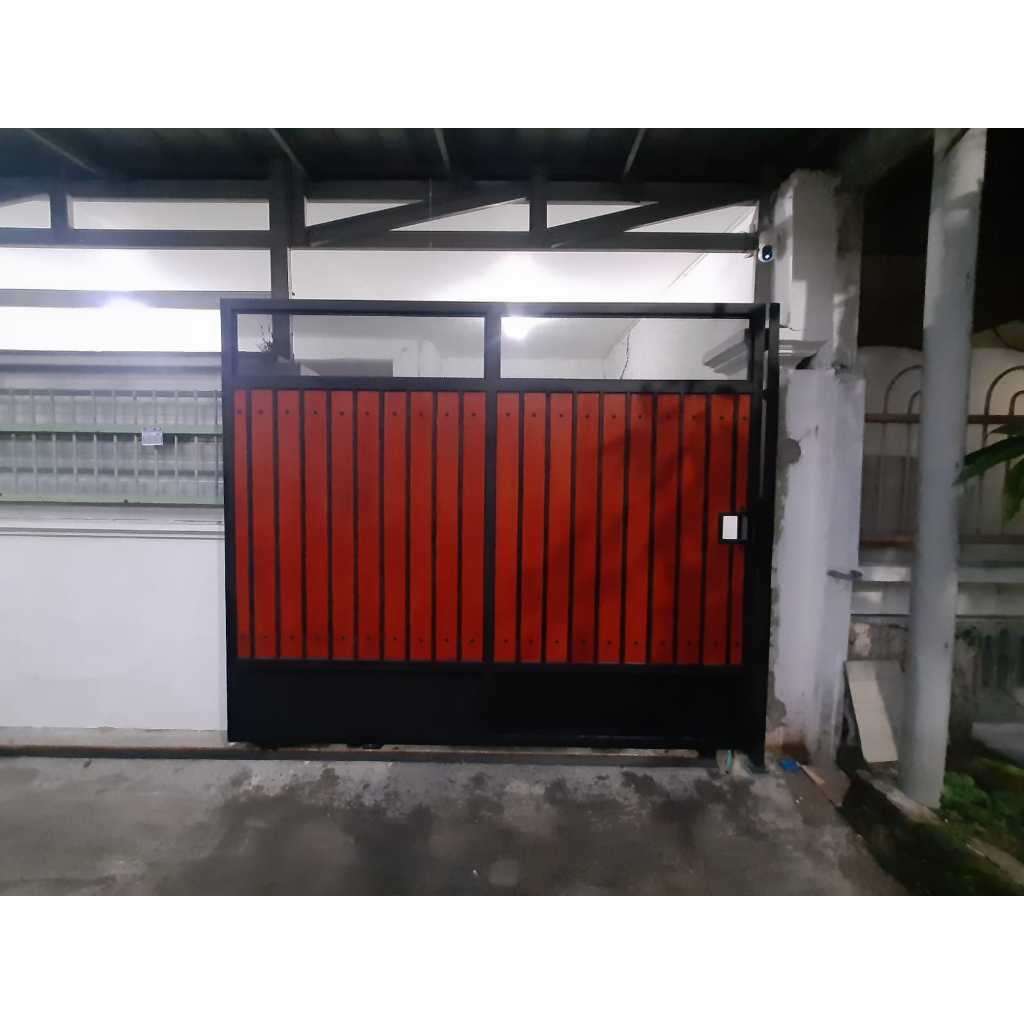 PAGAR CONWOOD MINIMALIS