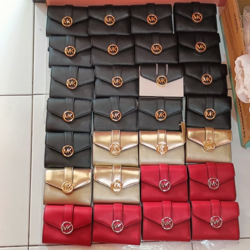 Dompet Michael Kors MK Carmen Medium Flap Blinfold Gold