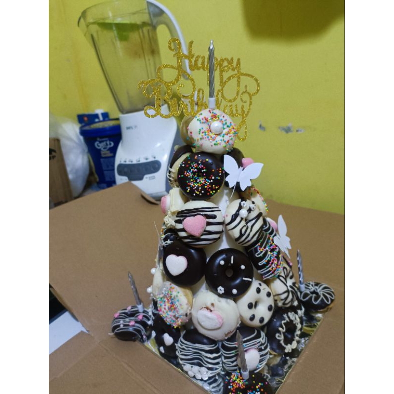 Kue ultah/brithday tower pancake donat mini/tower donat mini/pancake donat mini