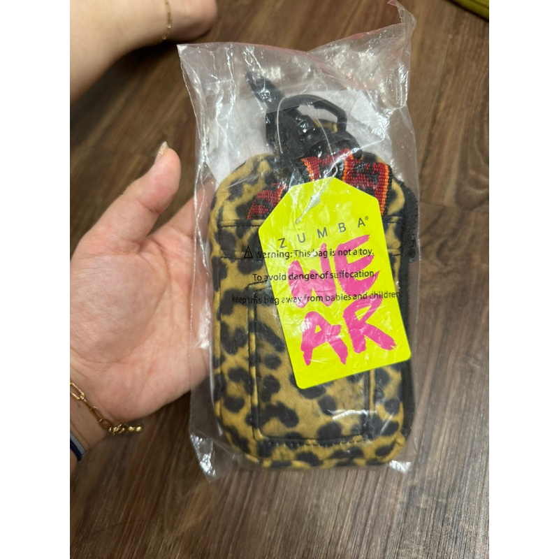 

ZUMBA WEAR LANYARD GANTUNGAN LEHER ZUMBA ORI