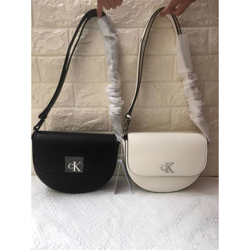 Ter Murah Original Calvin Klein CK Jeans Crossbody Bag Tas Selempang Wanita Black White Hitam Putih 