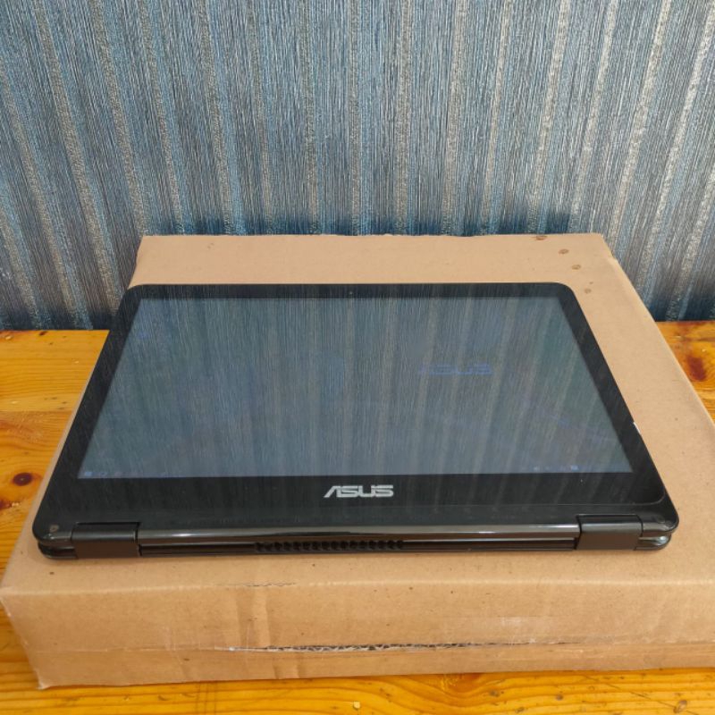Laptop 2in 1 Asus TP301U Flip Touchscreen Cor i5-6200U Dualvga Nvdia Geforce 920M + intel HD Graphic