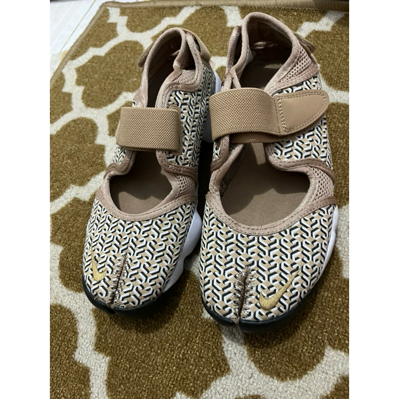 Preloved Nike Air Rift Victoria United