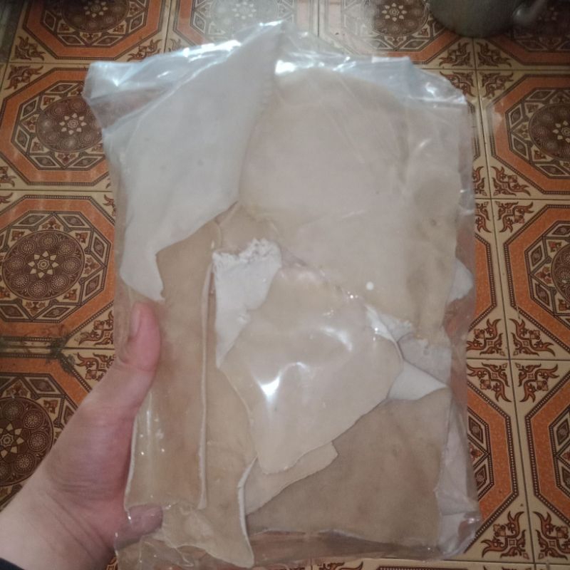 

Kerupuk Atut |kerupuk lebaran| kerupuk has Sunda