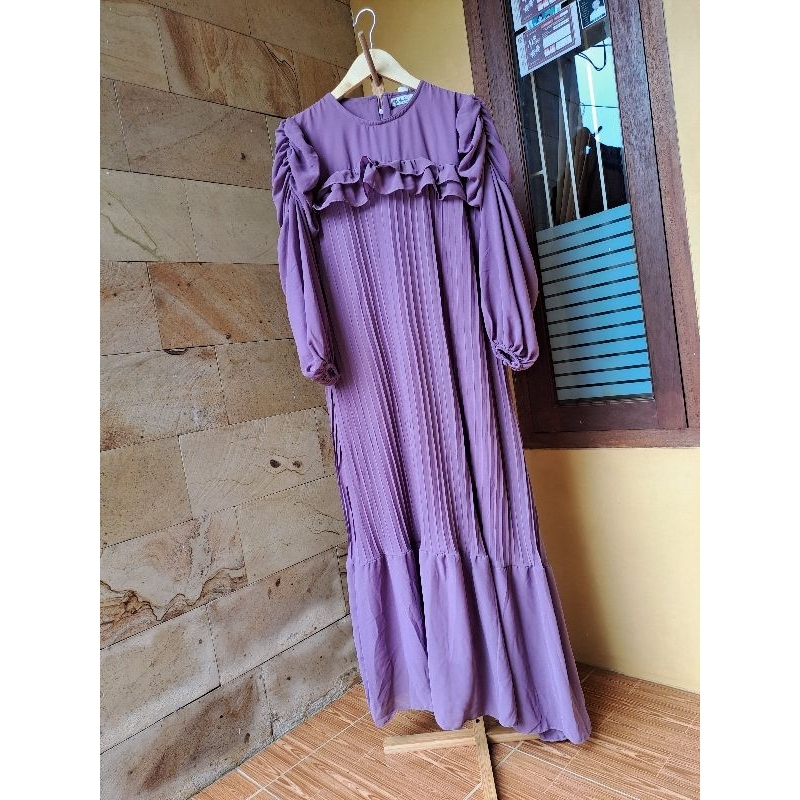 NEW gamis ceruty plisket plus hijab segiempat purple