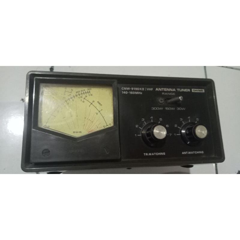 SWR CNW 919 DAIWA 300W