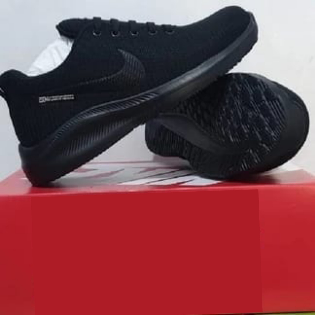 SEPATU SEKOLAH ANAK HITAM POLOS NIKE- PRIA WANITA