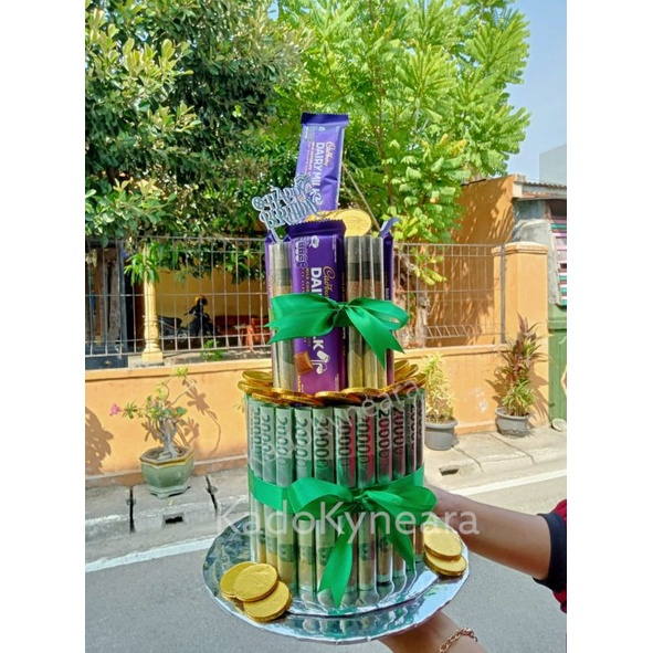 

money cake / money tart / bolu uang kado anniversary