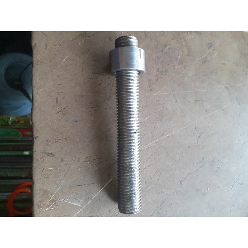 baut singkal/stud singkal mesin TRACKTOR G 1000 boxer