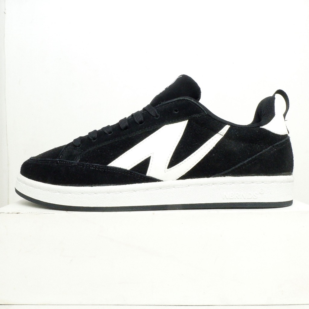 Sepatu Nobrands Signature Cupsole Black White
