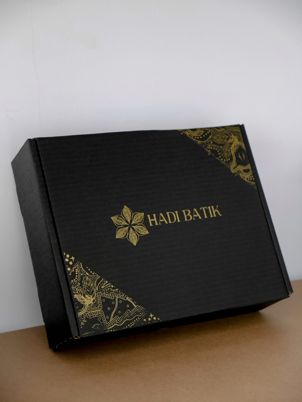 

Hadi Batik Signature Box Kado