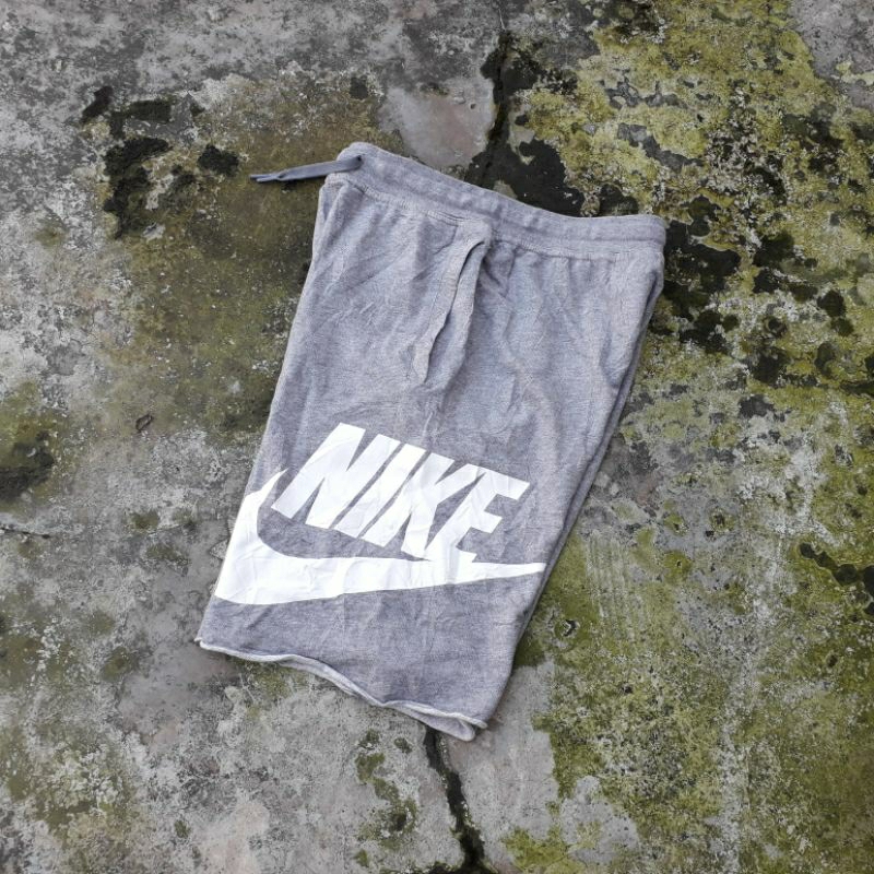NIKE BIG SWOOSH ALUMNI SHORT