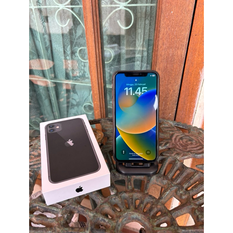 Iphone 11 Black 64gb Resmi Erafone garans panjang