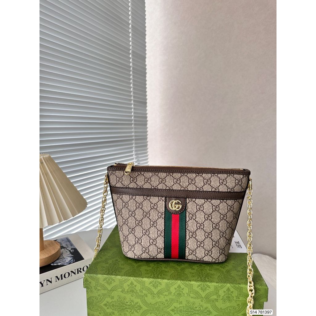 【100%authentic】Gucci bags Small square bag pillow bag 【Box + dust bag】