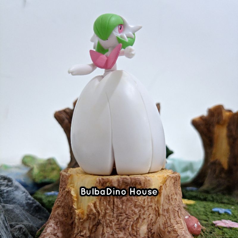 Takara Tomy Moncolle Monster Collection Mega Evolution Pokemon Super Size Gen 6 Figure : Mega Gardev