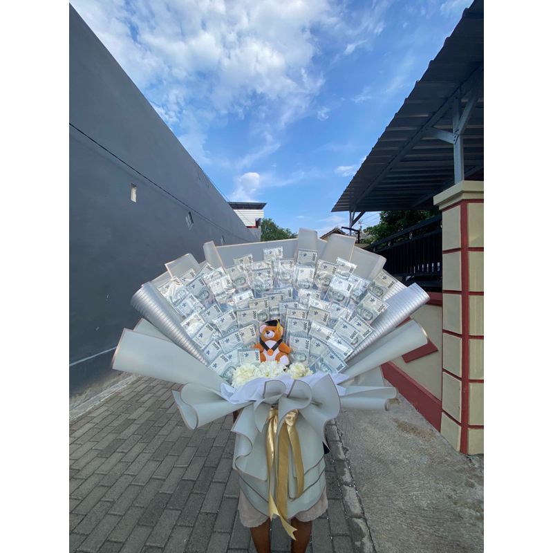 buket uang hadiah wisuda 50 slot uang 2 ribuan