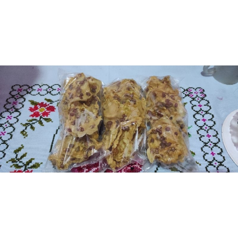 

Peyek Udang Rebon atau Peyek Kacang