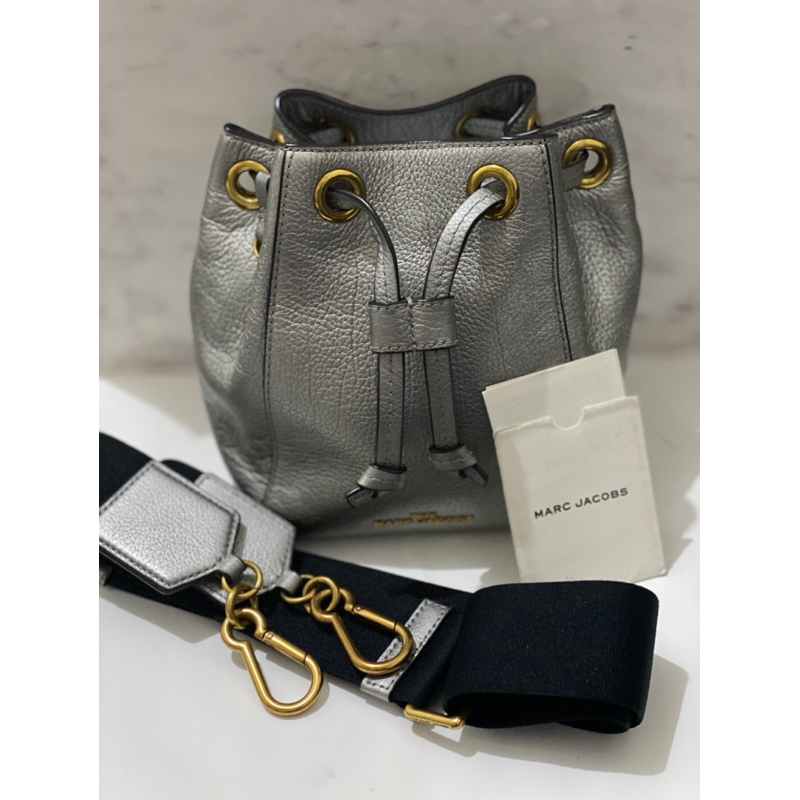 Marc jacobs bucket bag silver