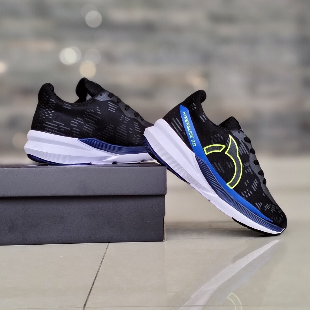 Sepatu Sneaker Olahraga Running Pria Wanita Coema Hyperdrive Hitam Lis Biru Sepatu Traning