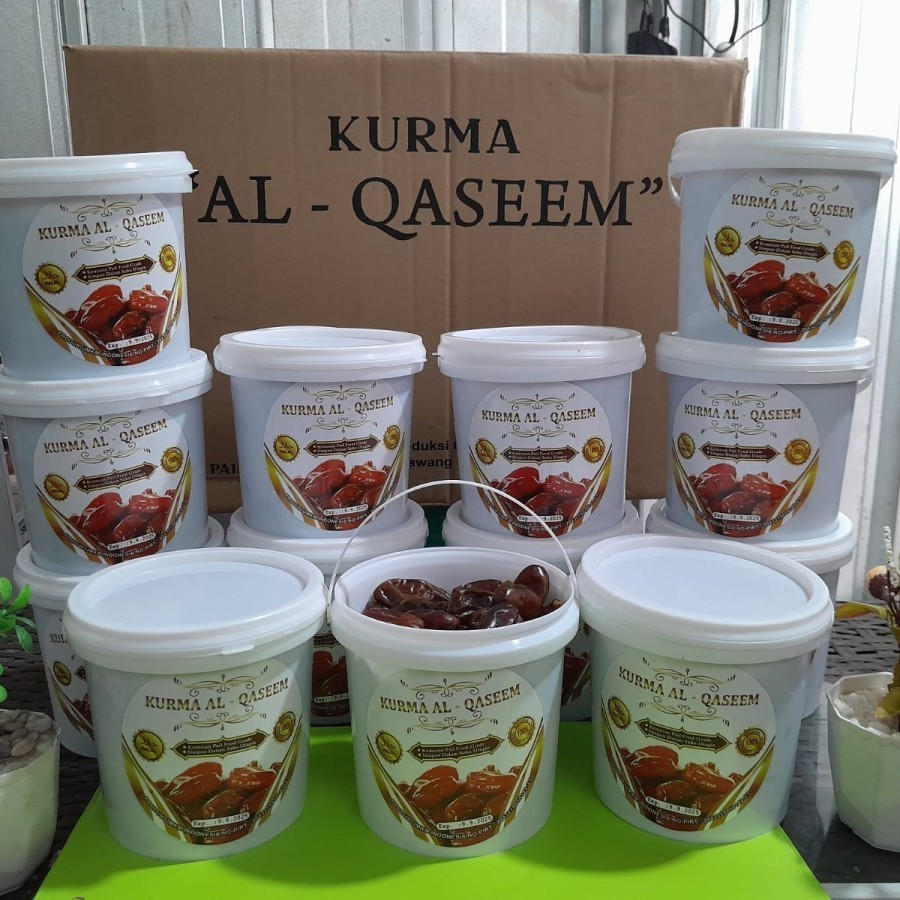 

Kurma AL QASEEM Kemasan Ember 500 Gram Original Murah
