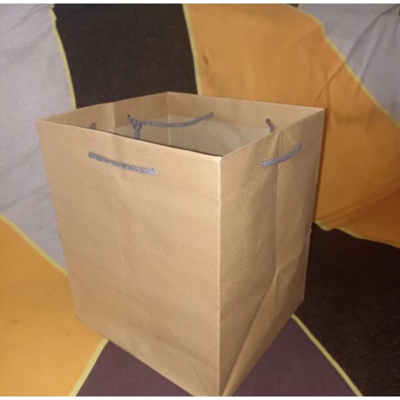 

Paperbag Pembelian kelipatan 12pcs Paperbag Box Bento Dus Nasi Polos 22x21x25 Tas Dus Nasi Polos Tas Kertas Tas Belanja Shopping Bag Souvenir Hampers Tas Paperbag Brownies Tas Paperbag Pudding