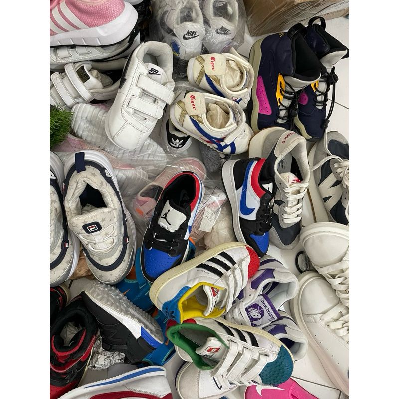 sepatu second anak branded