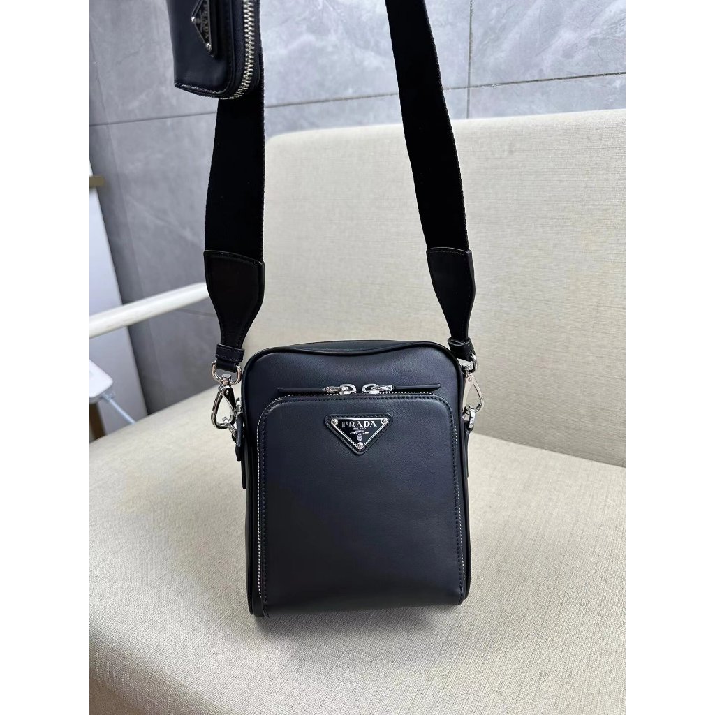 Prada men's triangle logo zipper small shoulder bag| leather bag