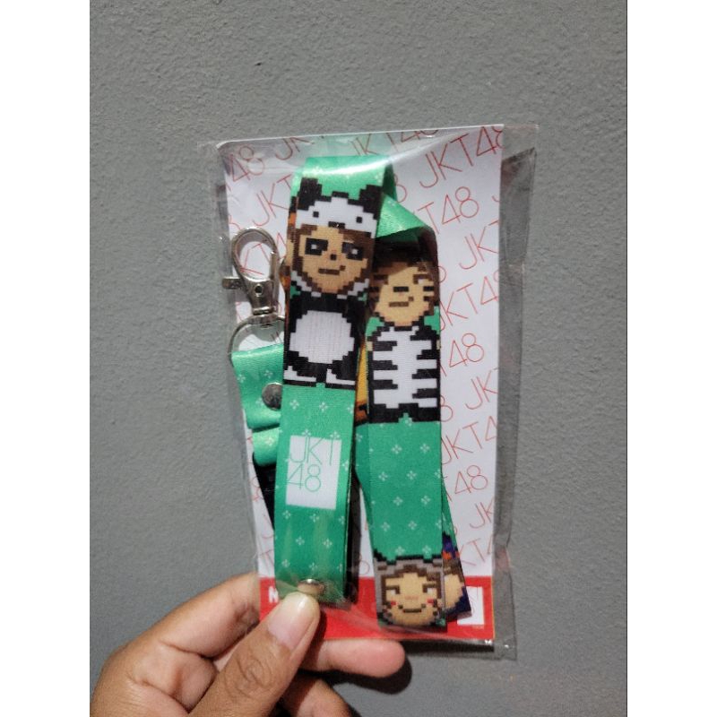 

Lanyard Kebun Binatang Saat Hujan JKT48