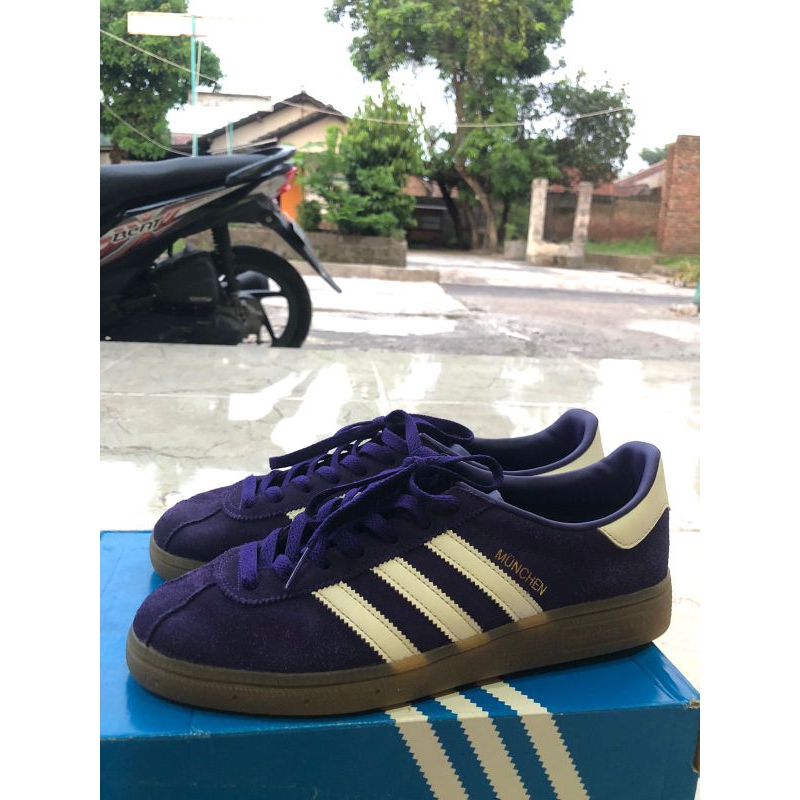 munchen cw purple