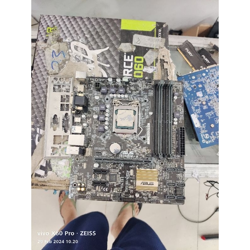 Mai board Asus b150m ddr4 procsesor core i3-6100 gen6
