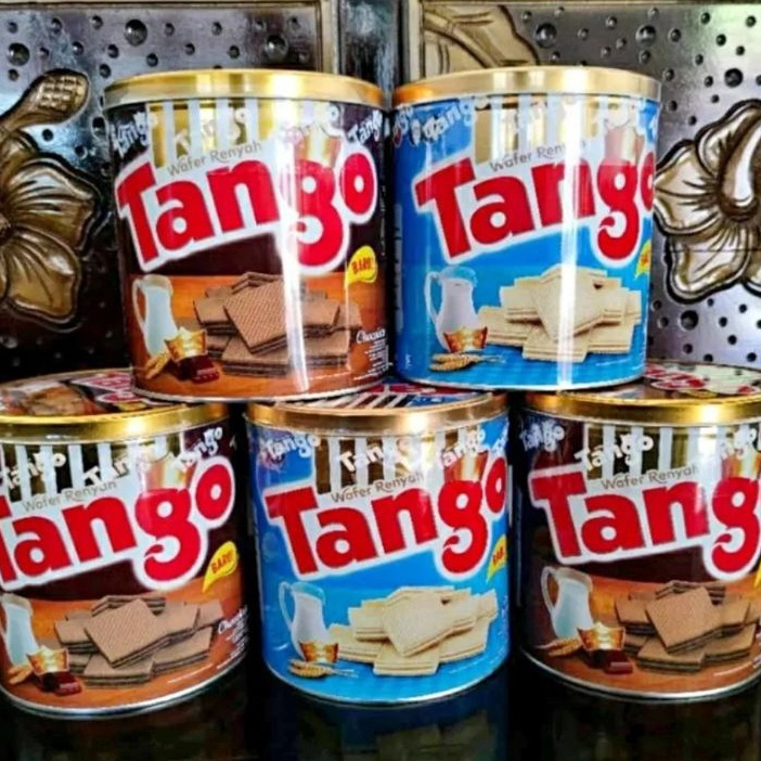 

Tango wafer kaleng rasa cokelat dan vanila harga murah asli bisa ecer atau karton