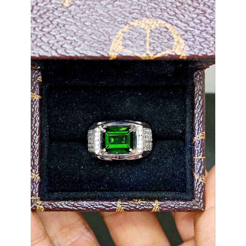 Natural Chrome Diopside 3.44 carat